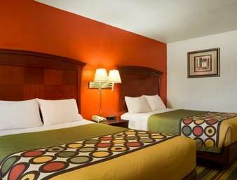 Super 8 by Wyndham Pleasanton