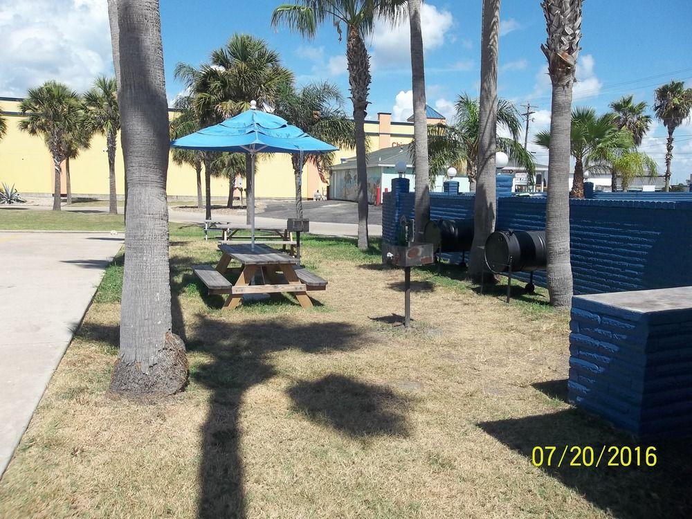 Captain's Quarters Inn