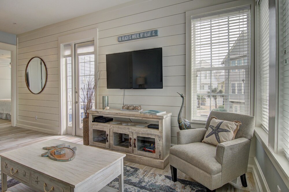 Cinnamon Shore