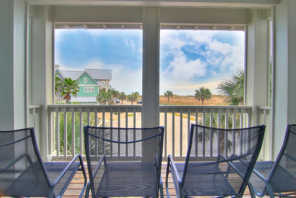 Cinnamon Shore