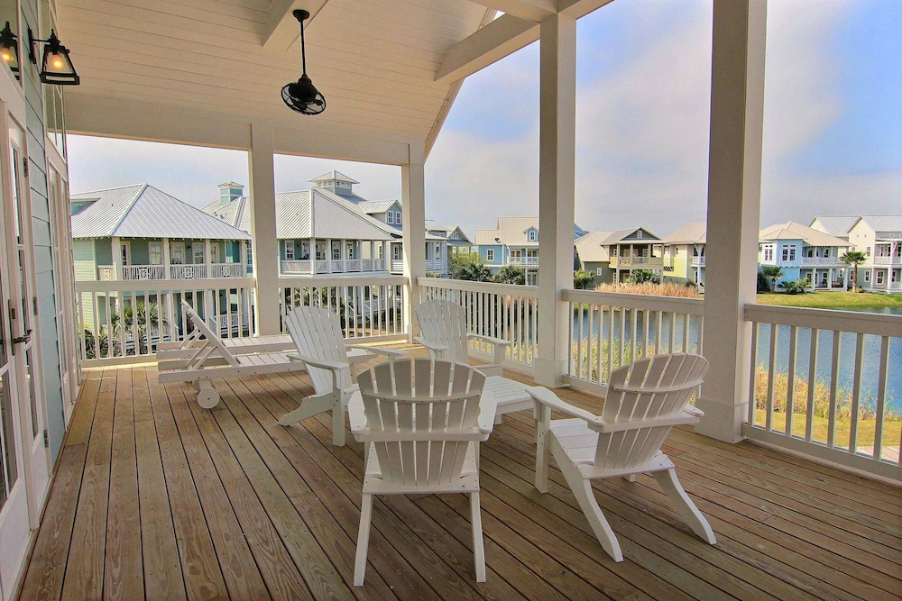Cinnamon Shore