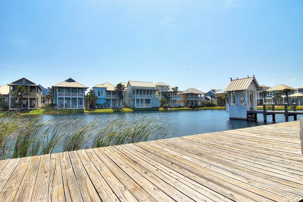 Cinnamon Shore
