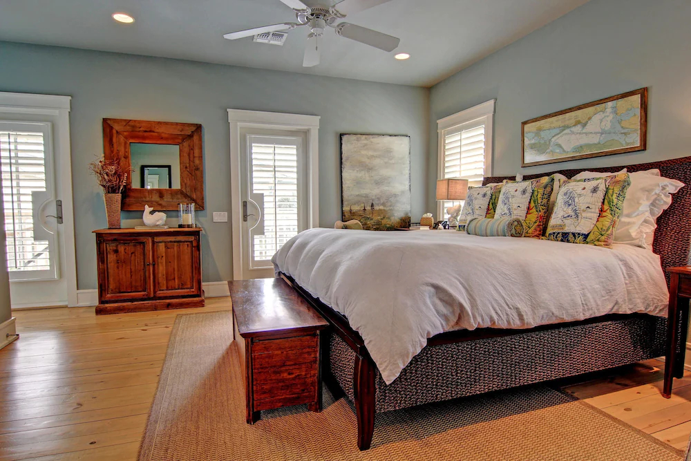 Cinnamon Shore