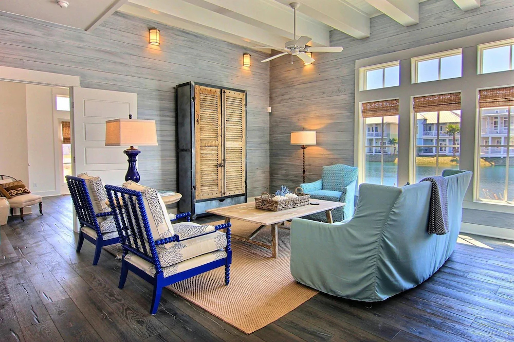 Cinnamon Shore