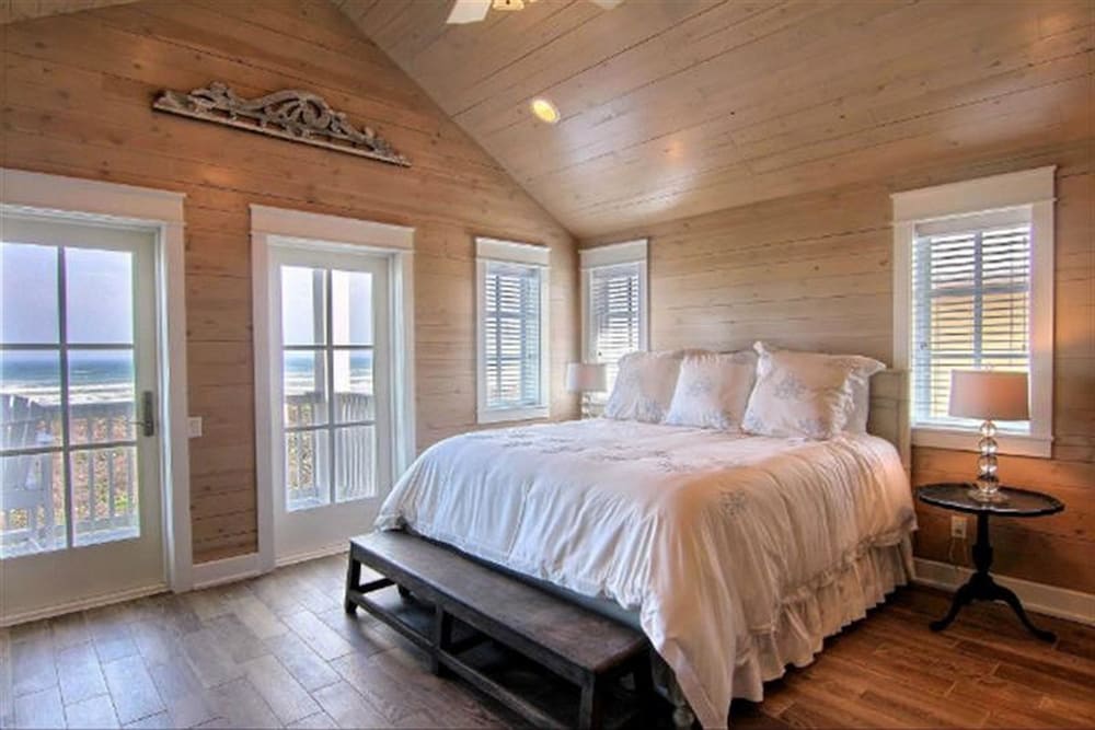Cinnamon Shore