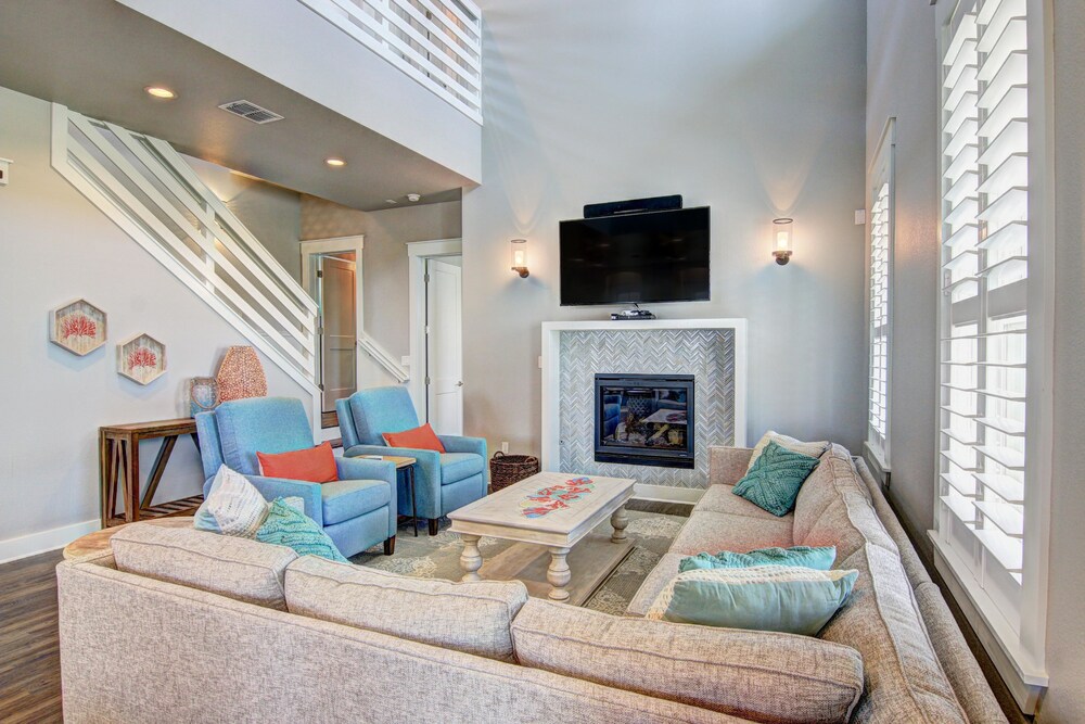 Cinnamon Shore