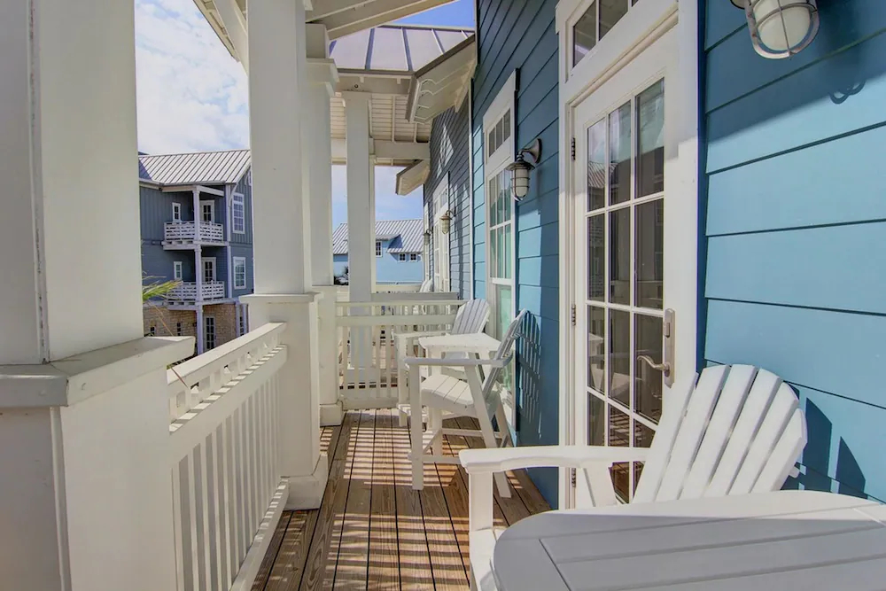 Cinnamon Shore