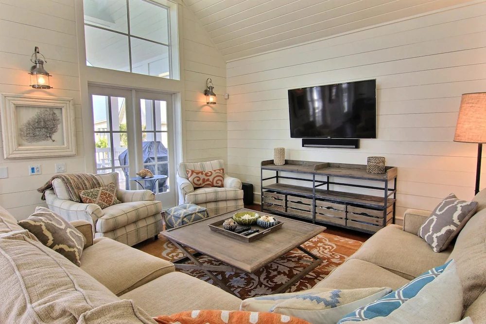 Cinnamon Shore