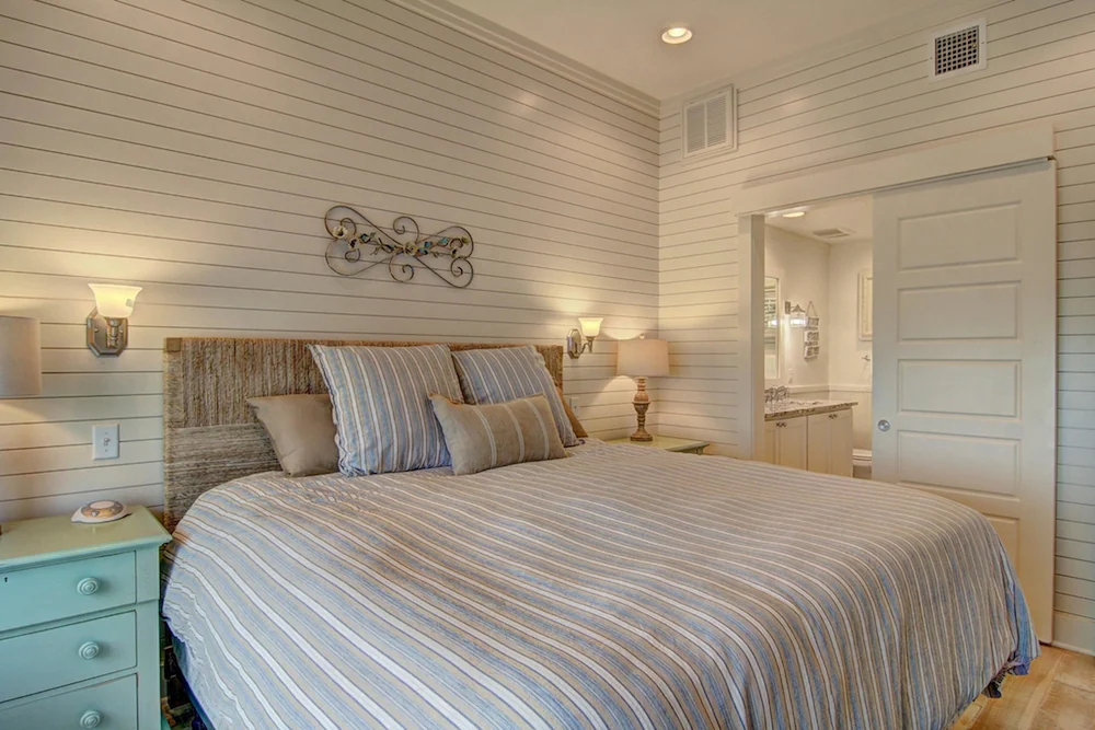 Cinnamon Shore