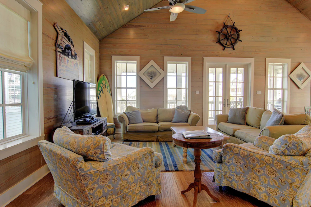 Cinnamon Shore