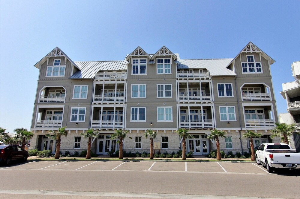 Cinnamon Shore