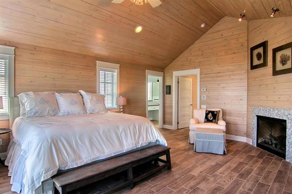 Cinnamon Shore
