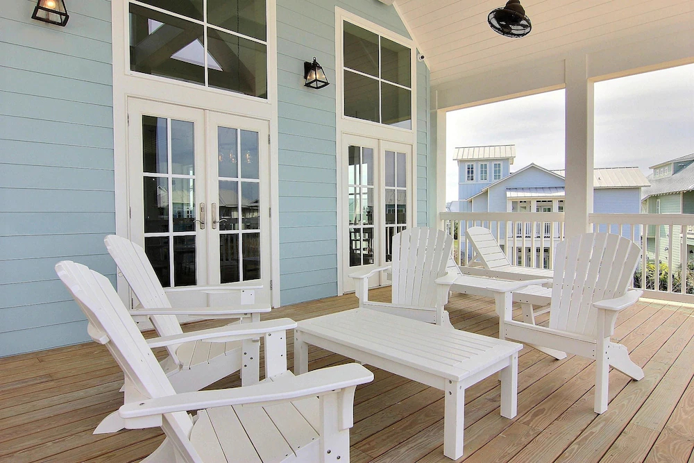 Cinnamon Shore