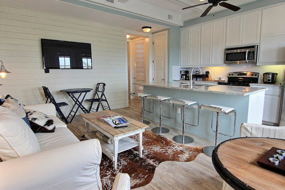 Cinnamon Shore
