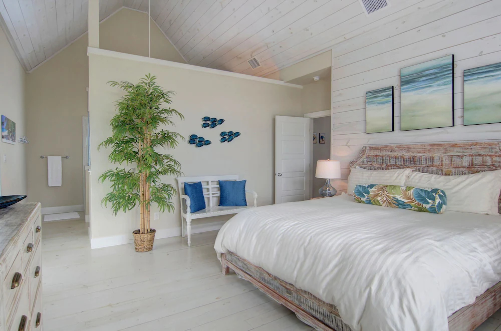 Cinnamon Shore