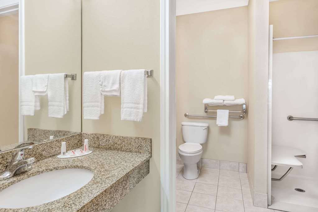 Days Inn by Wyndham Port Aransas TX
