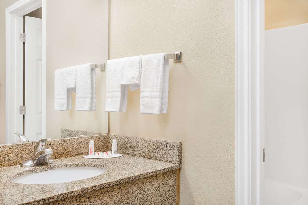 Days Inn by Wyndham Port Aransas TX