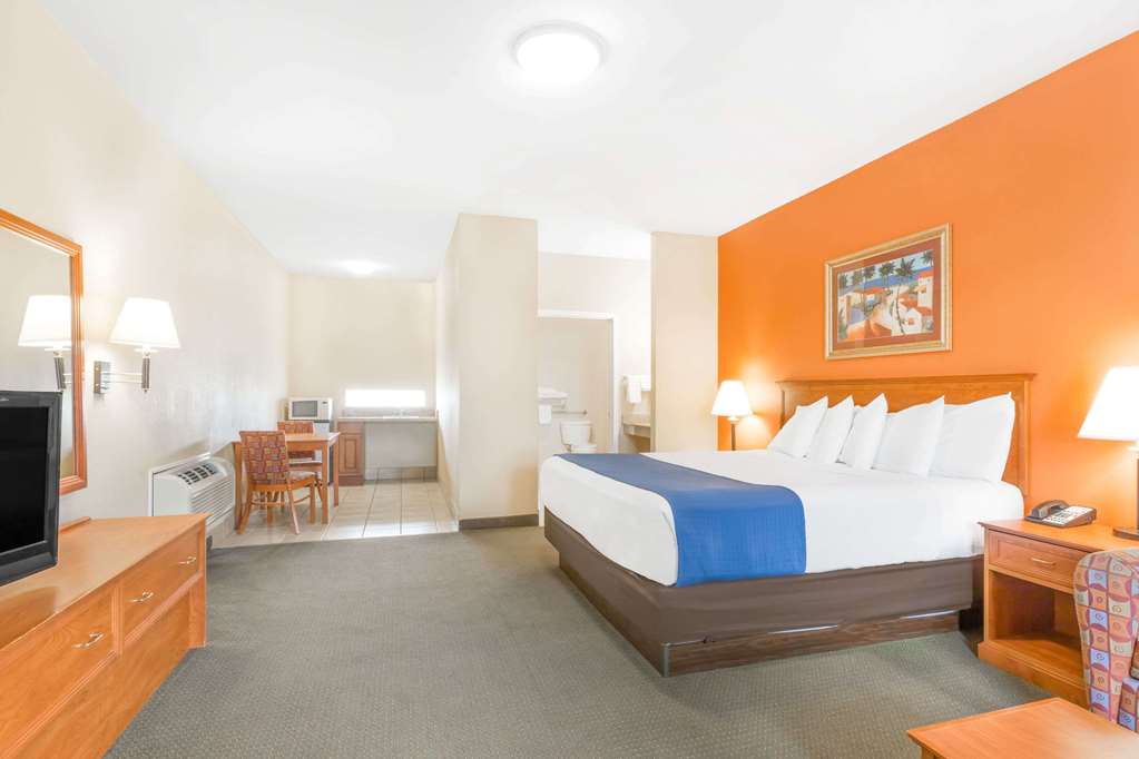 Days Inn by Wyndham Port Aransas TX