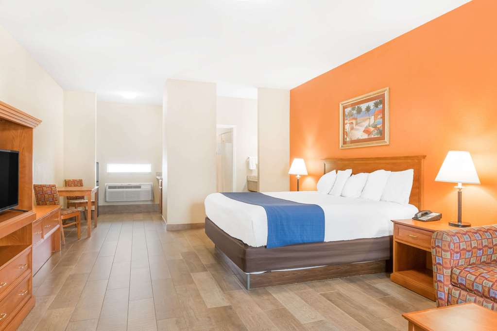 Days Inn by Wyndham Port Aransas TX