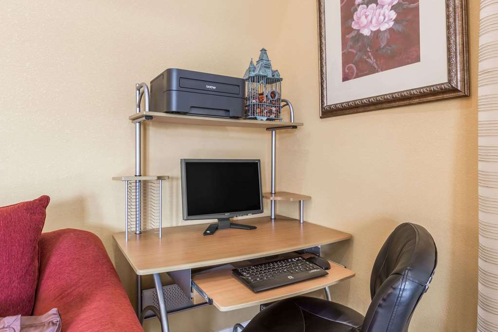 Days Inn by Wyndham Port Aransas TX