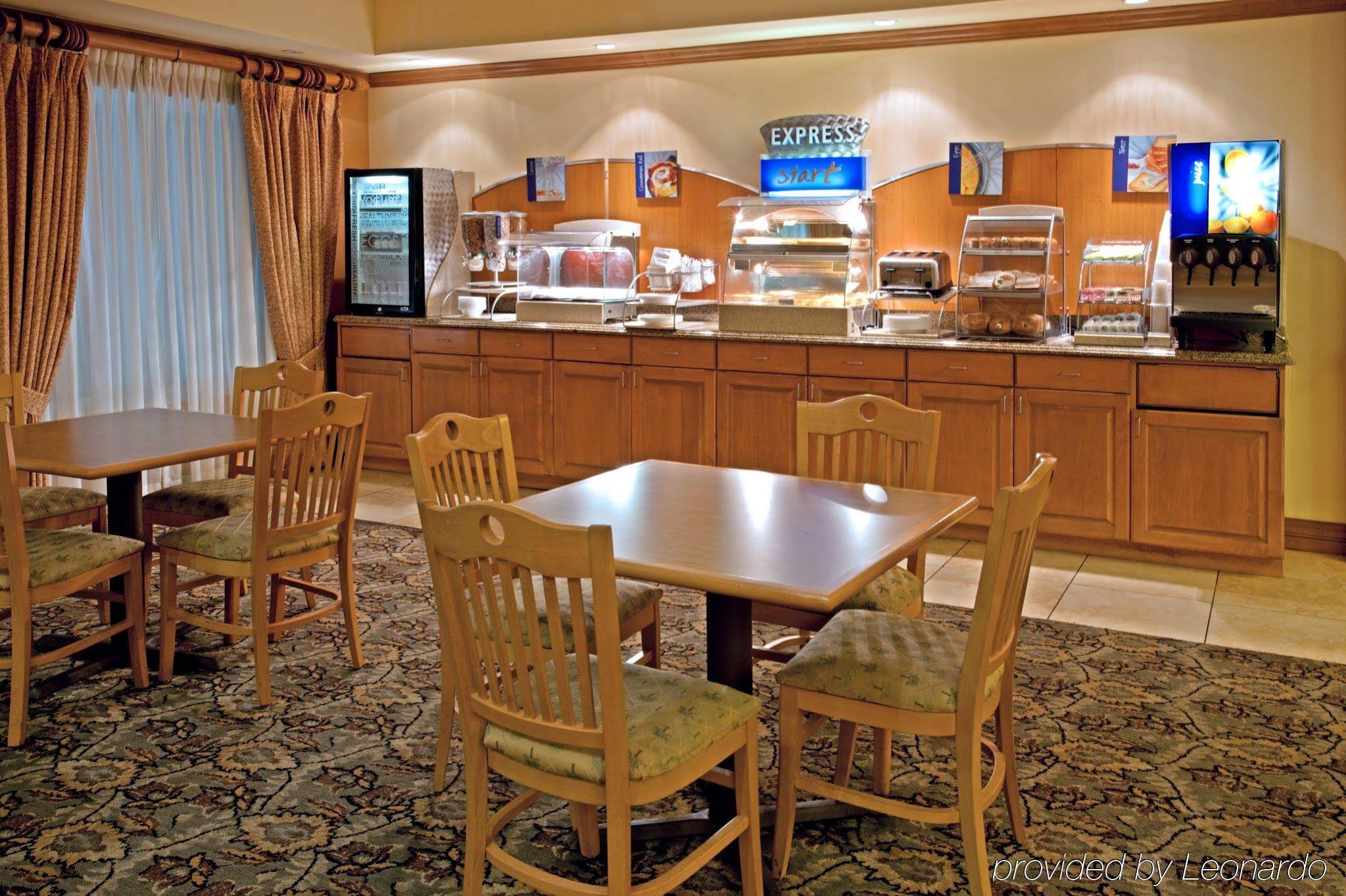 Holiday Inn Express & Suites Port Aransas/Beach Area