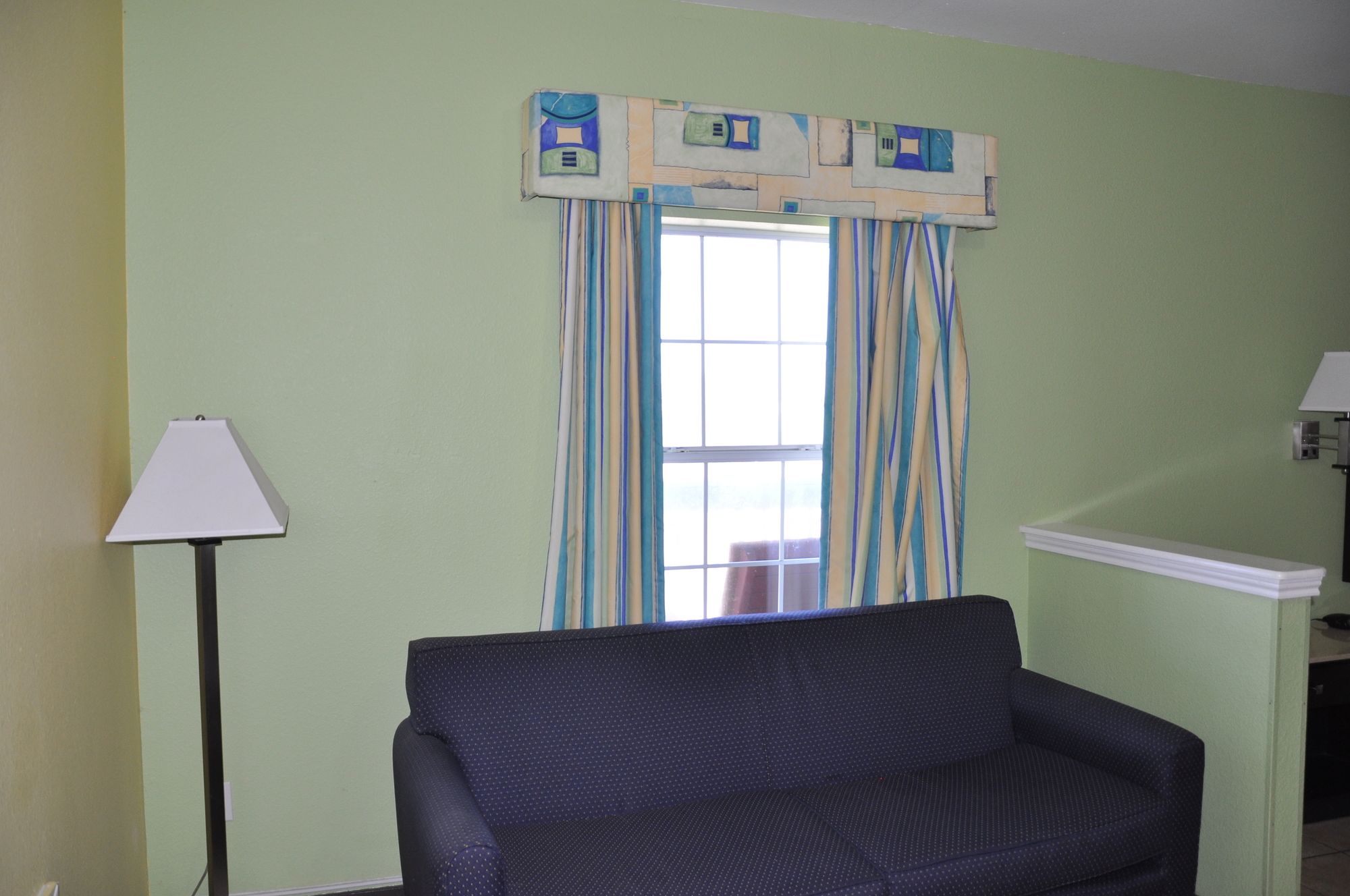 Plantation Suites and Conference Center