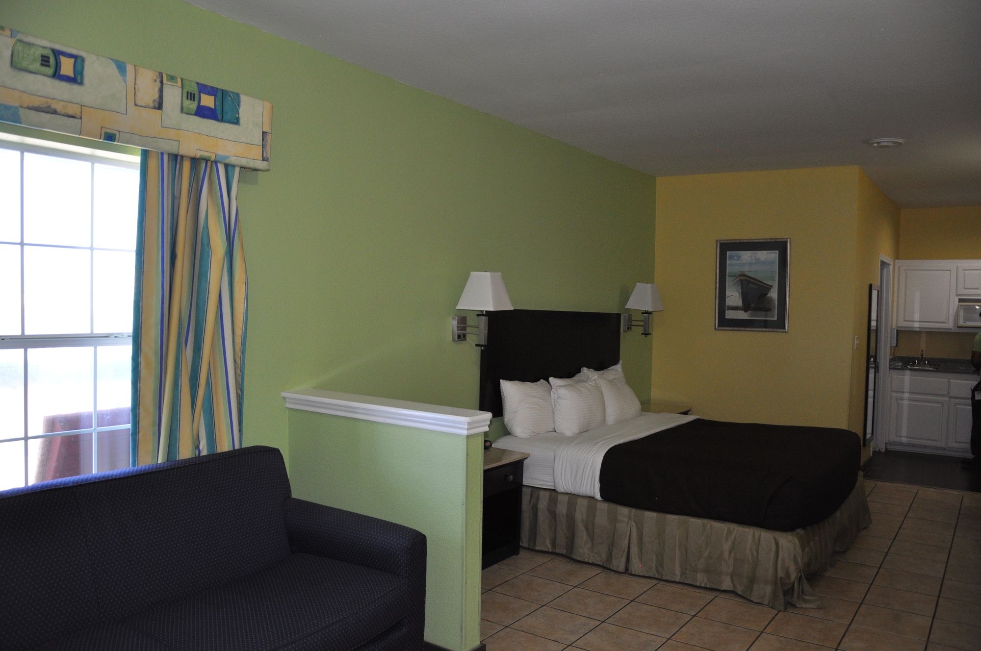 Plantation Suites and Conference Center