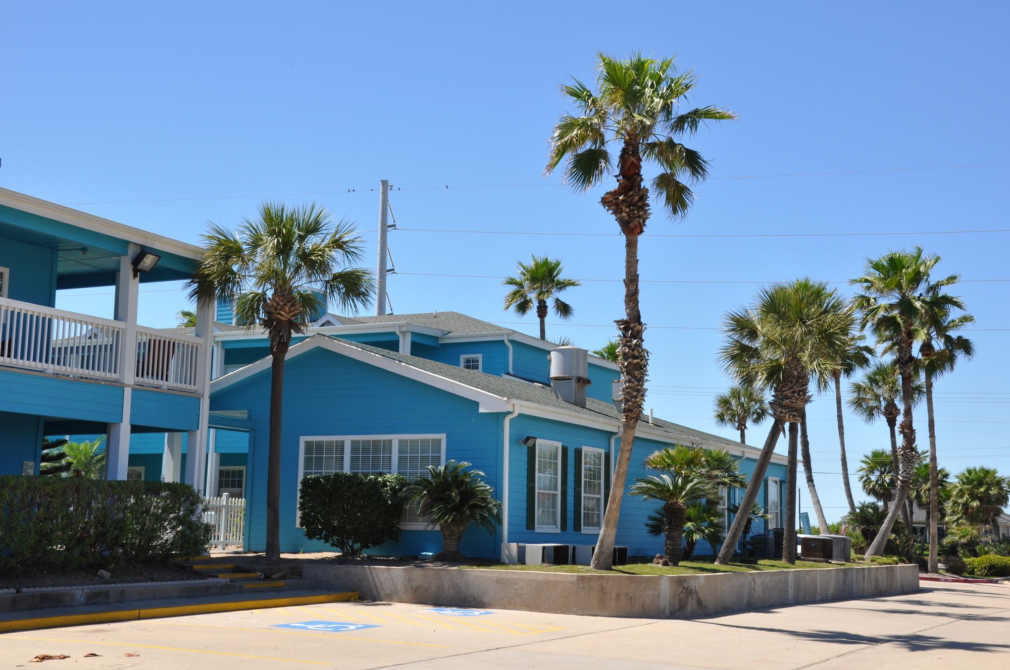 Plantation Suites and Conference Center