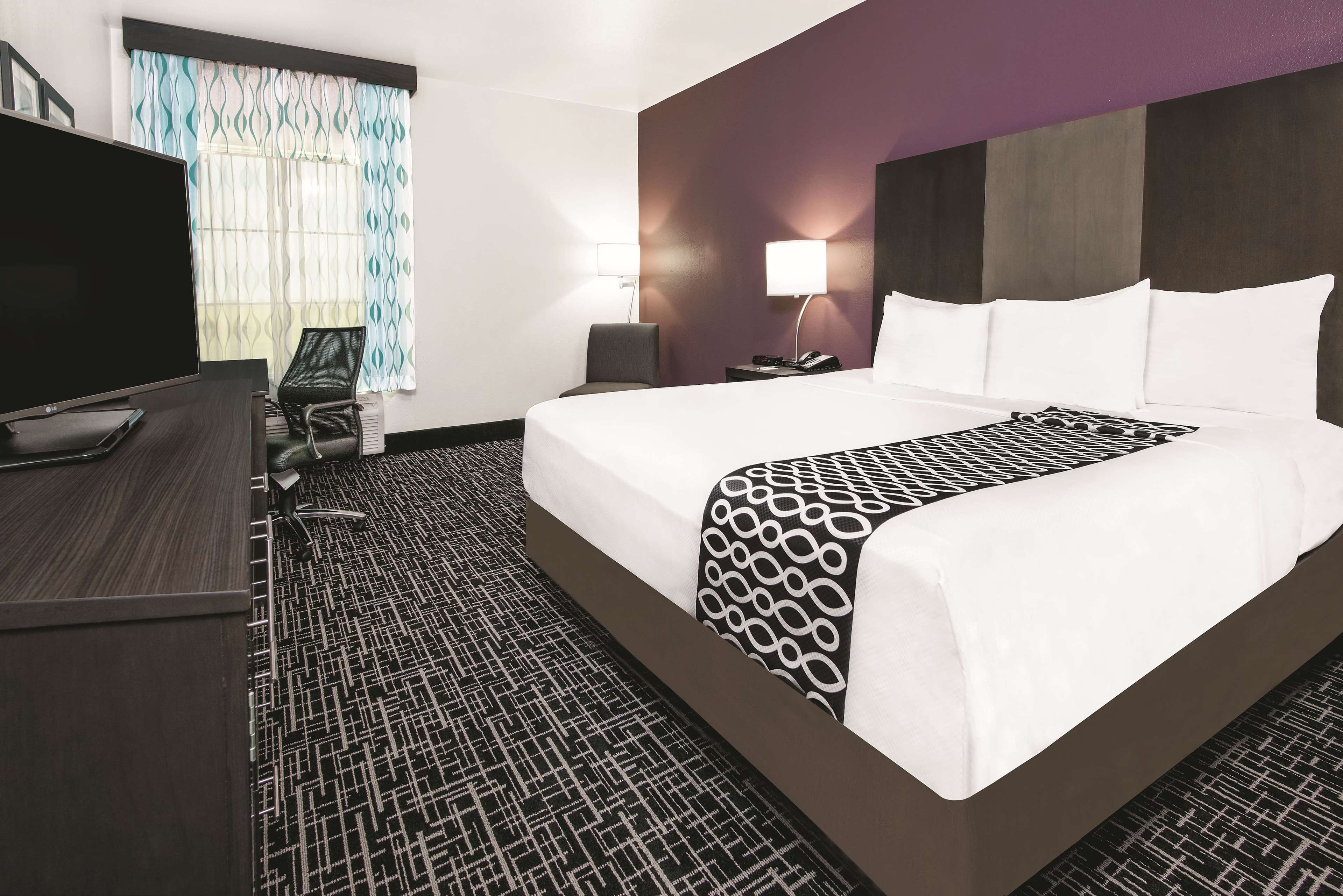La Quinta Inn & Suites by Wyndham Corpus Christi - Portland