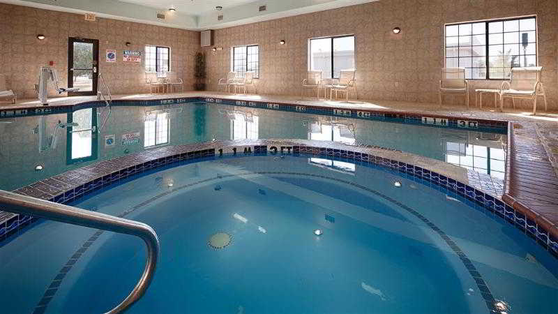 SureStay Plus Hotel by Best Western Quanah