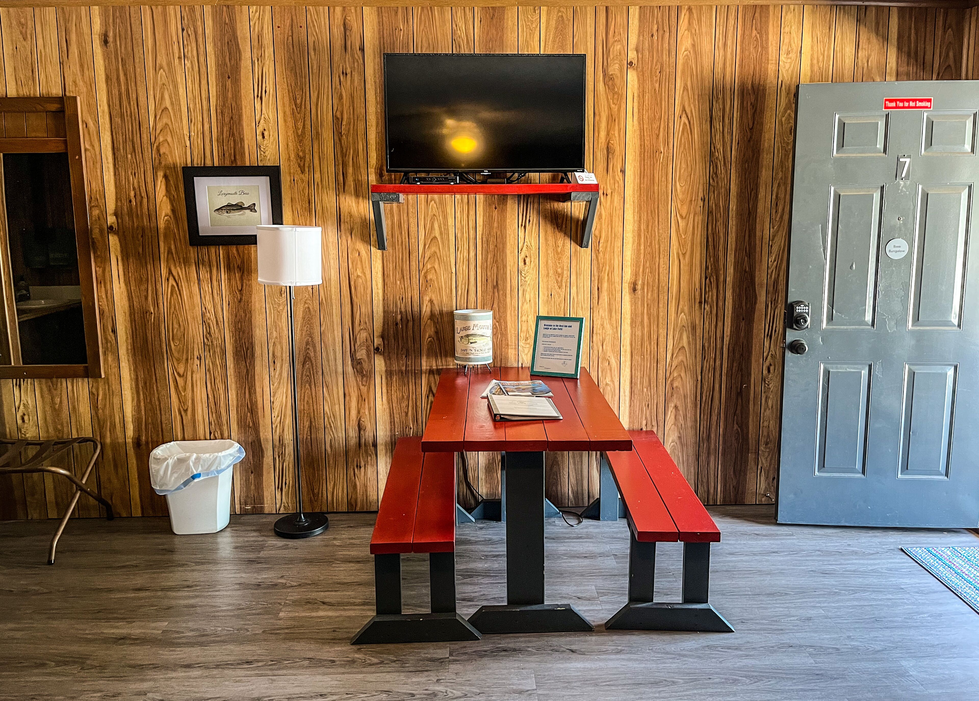 Reel Inn and Lodge