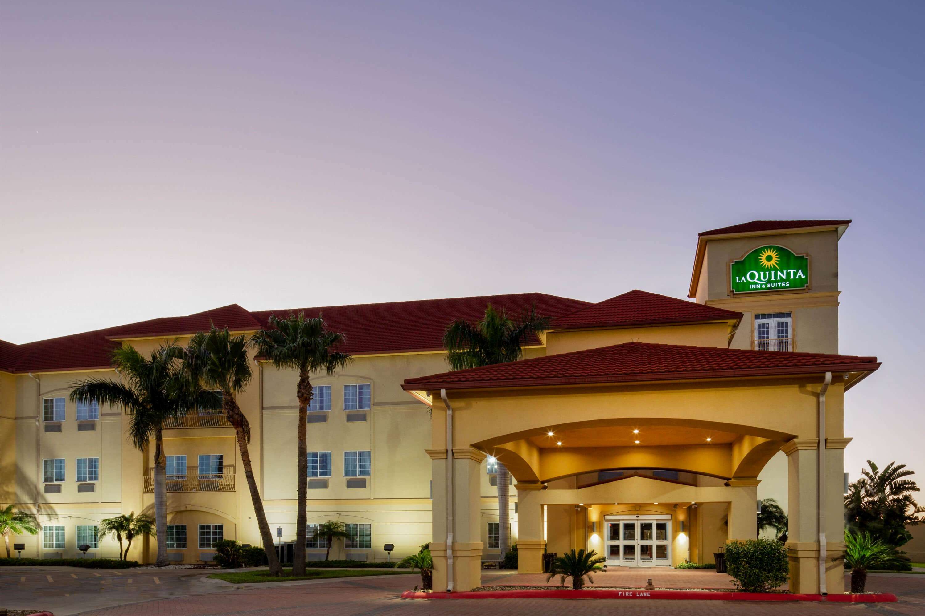 La Quinta Inn & Suites by Wyndham Raymondville