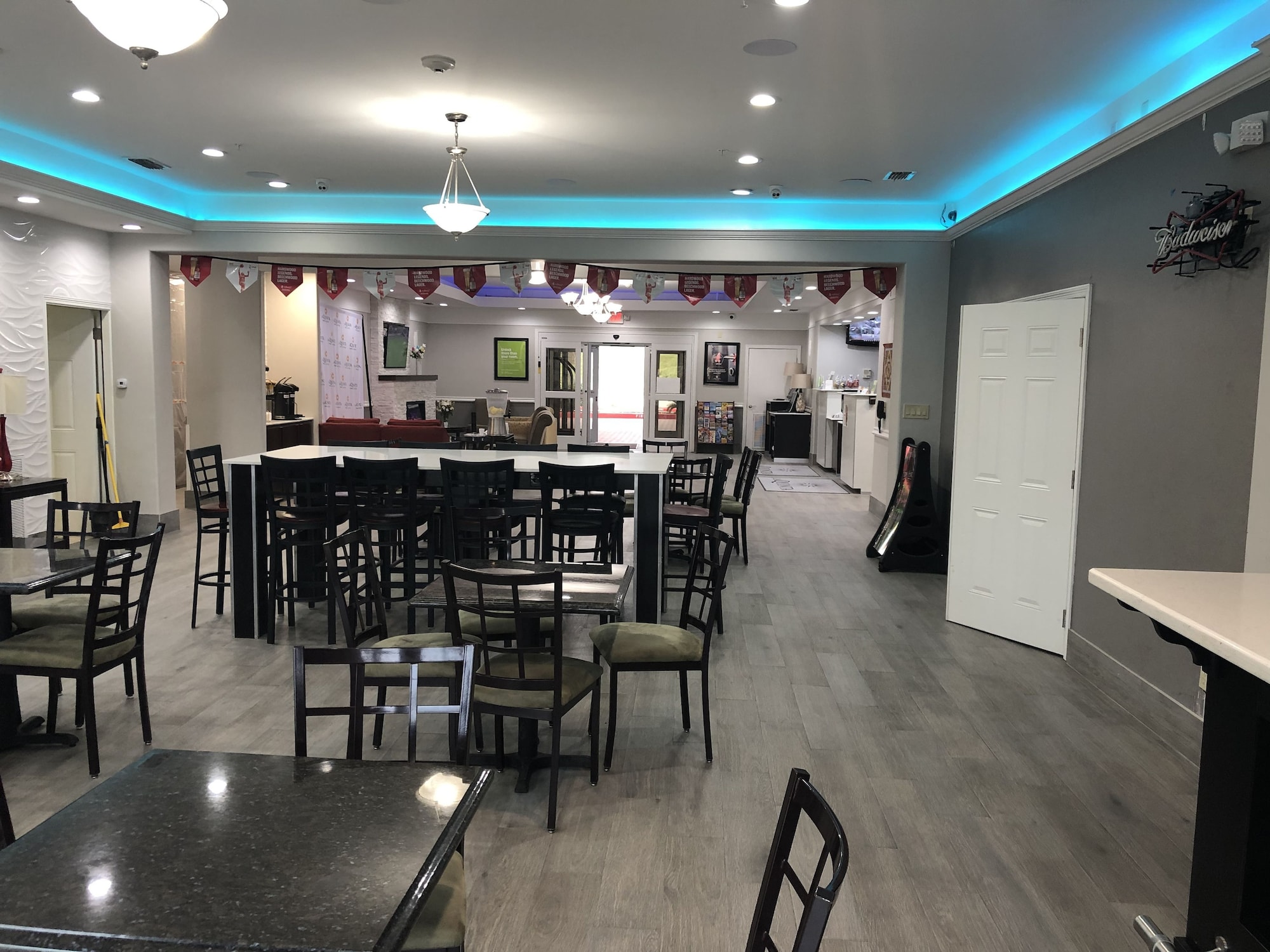 La Quinta Inn & Suites by Wyndham Raymondville