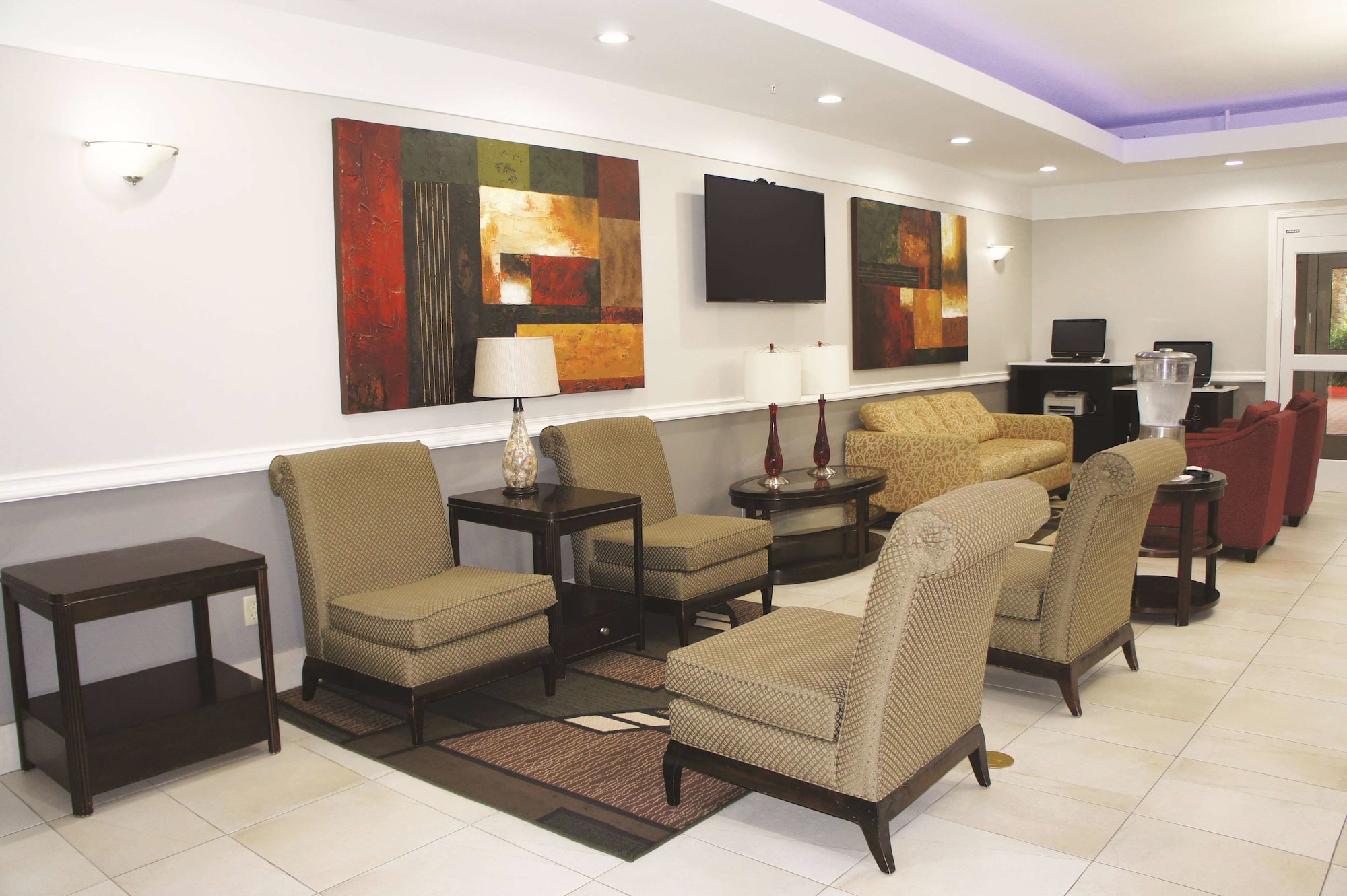 La Quinta Inn & Suites by Wyndham Raymondville