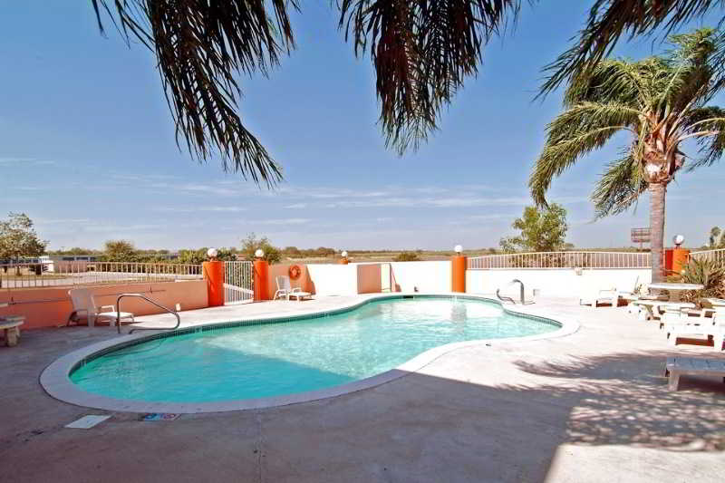 Texas Inn and Suites Raymondville
