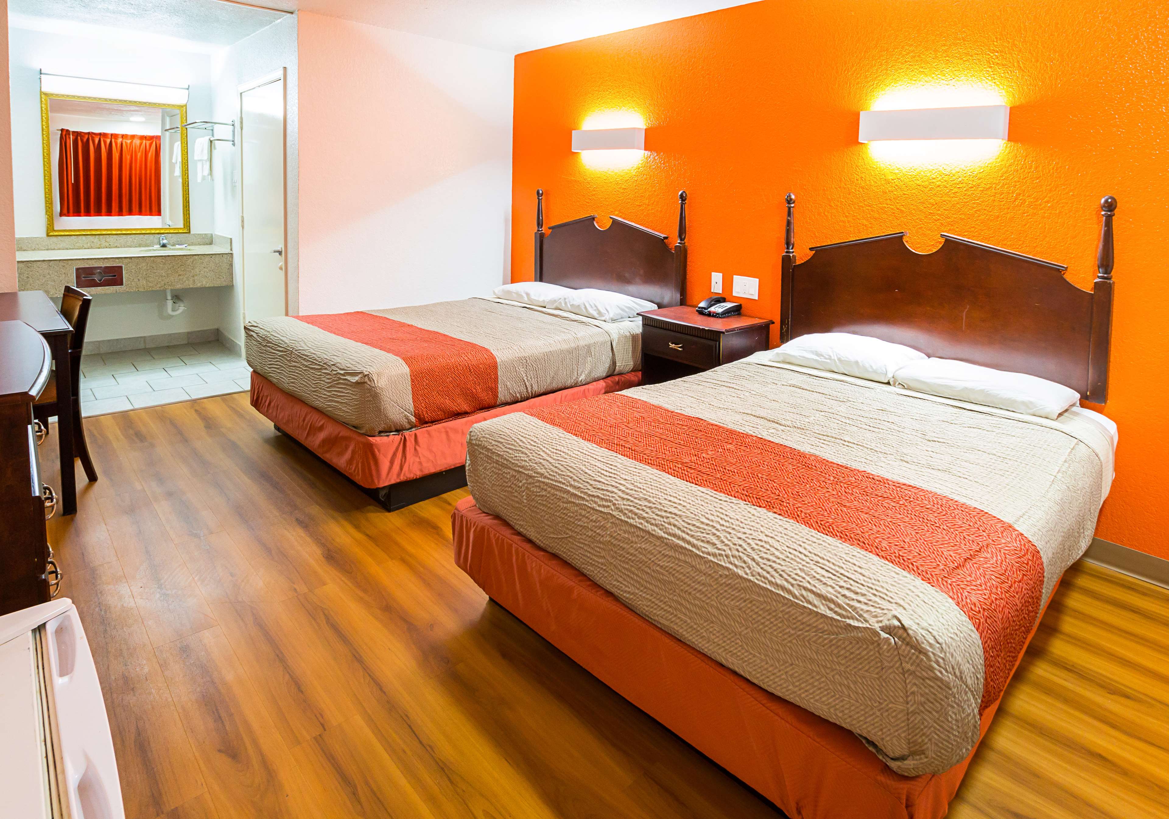Motel 6 Dallas - Red Oak
