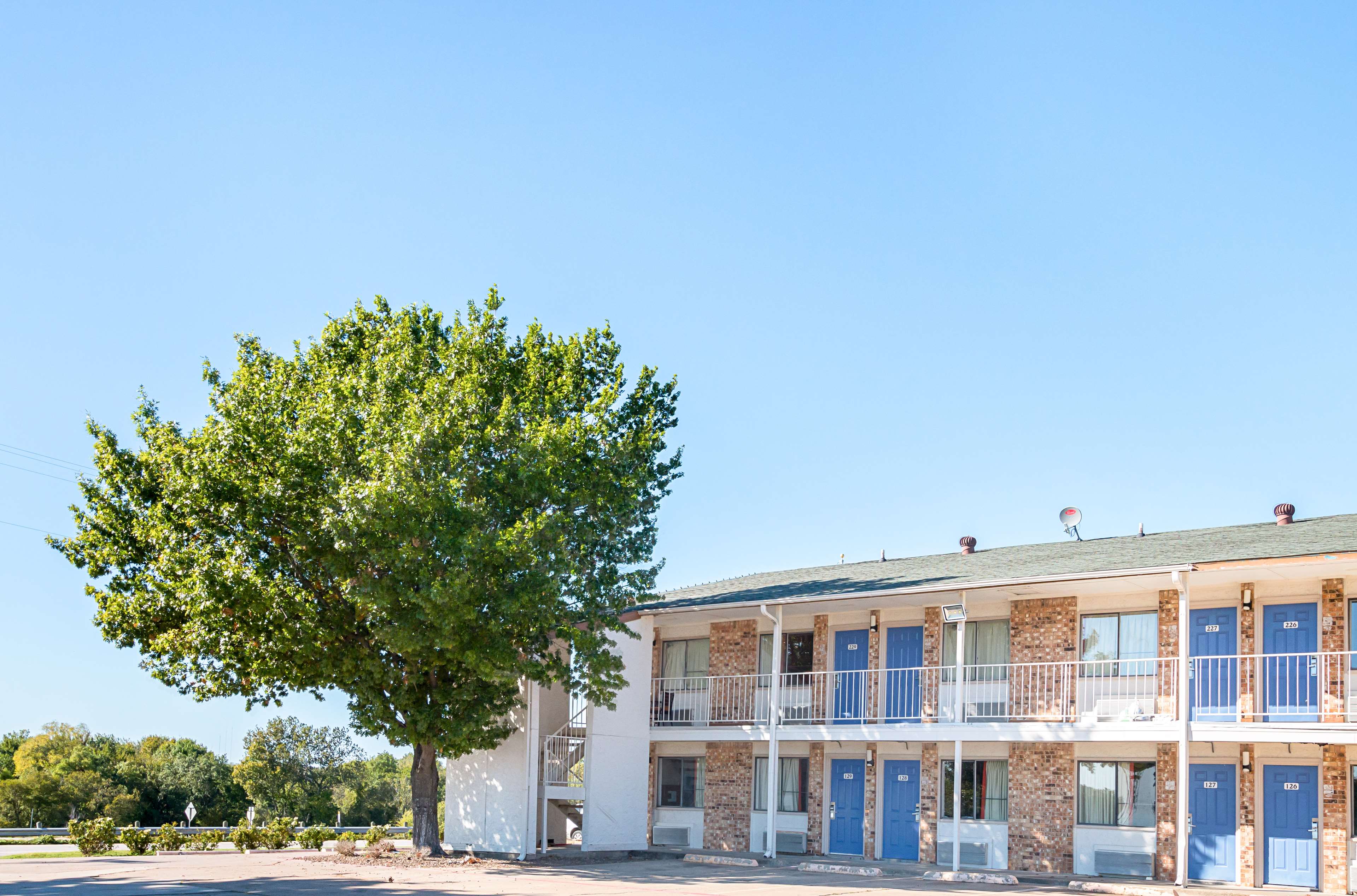 Motel 6 Dallas - Red Oak