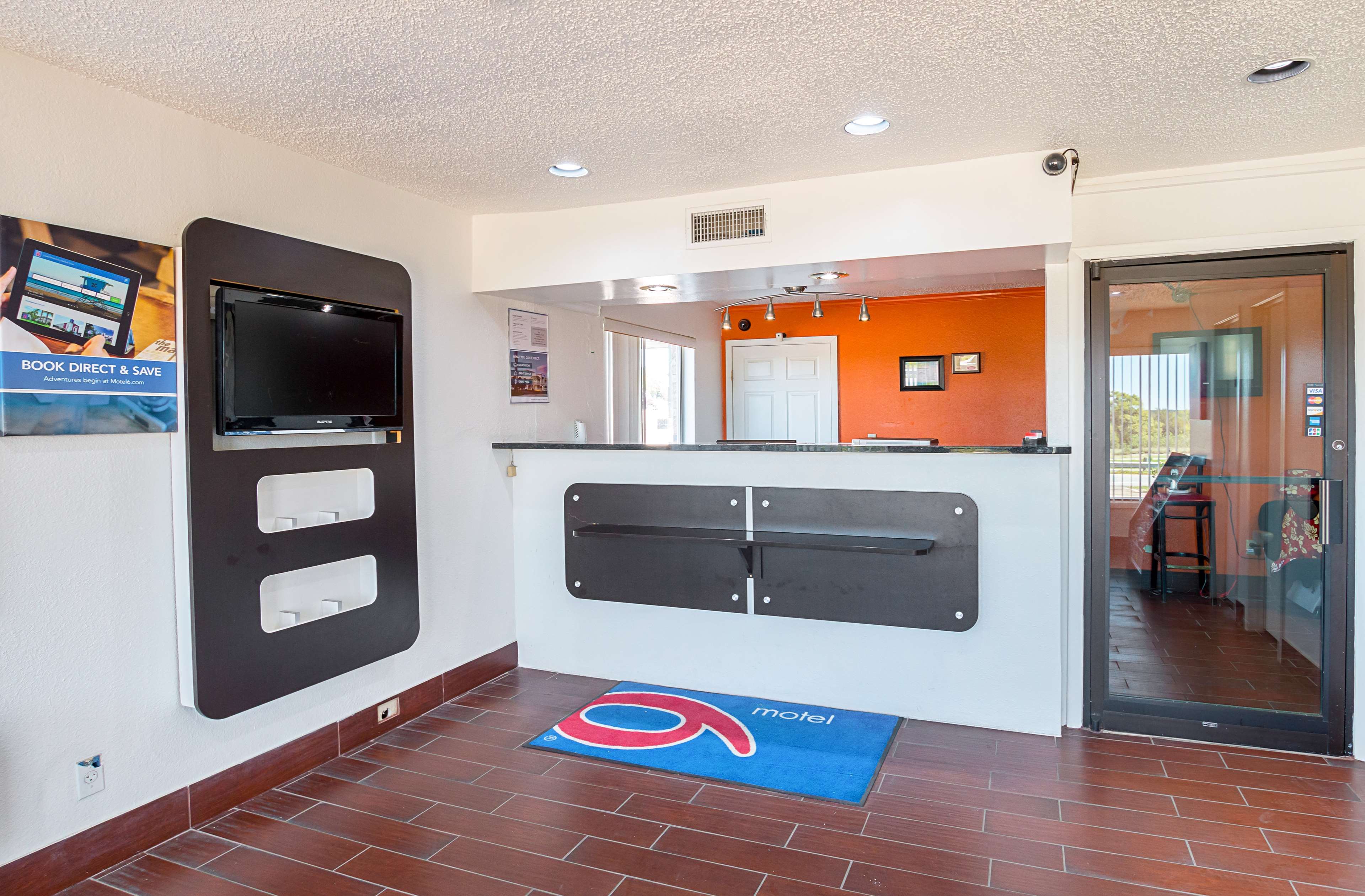 Motel 6 Dallas - Red Oak