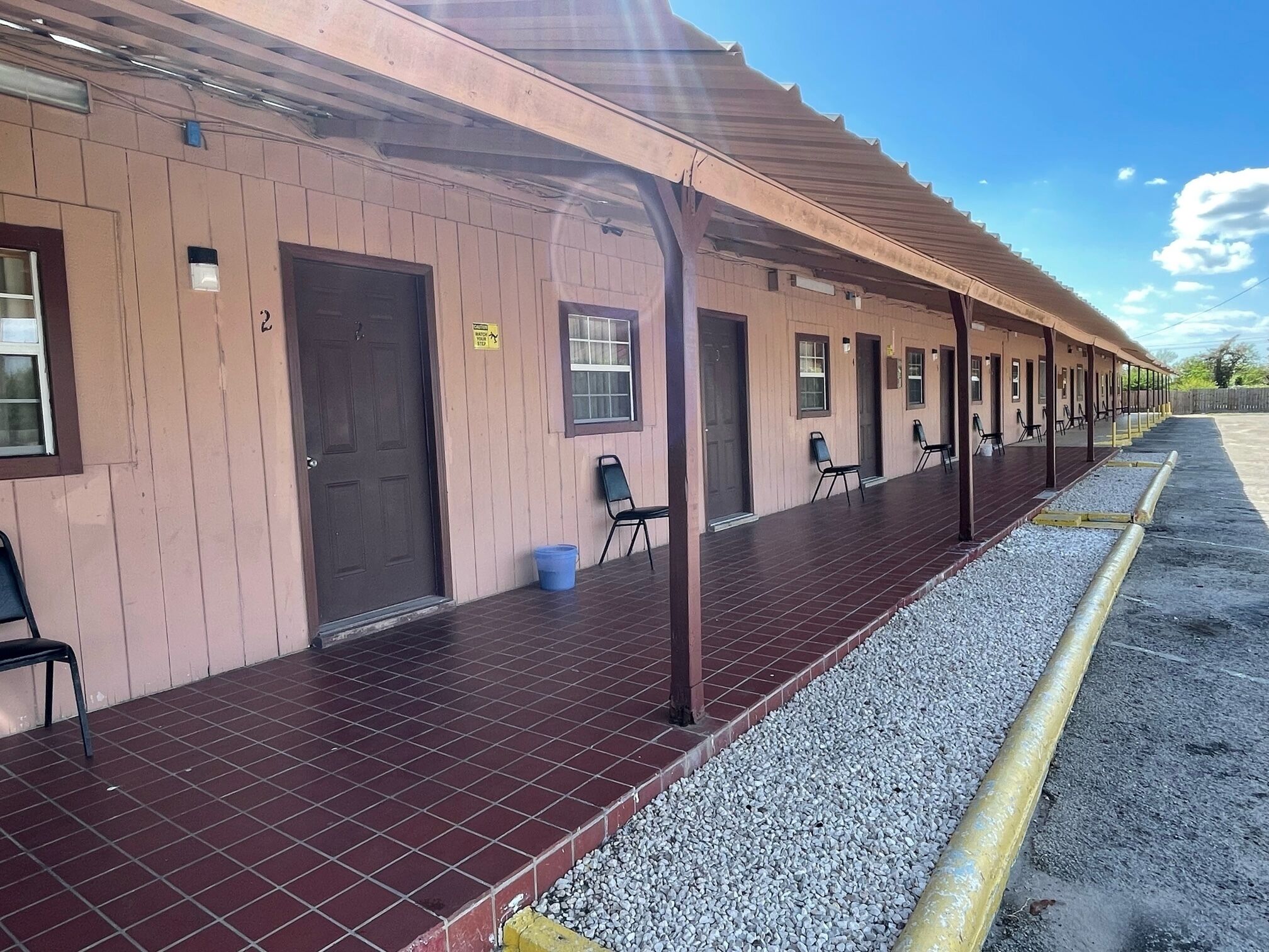 Budget Inn