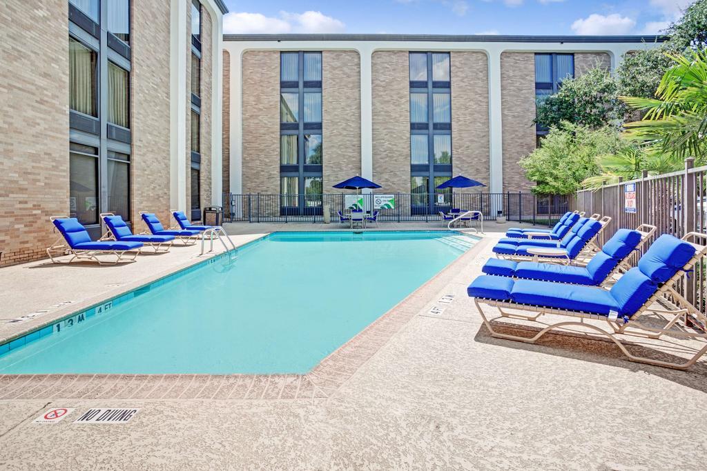 Spark by Hilton Richardson Dallas