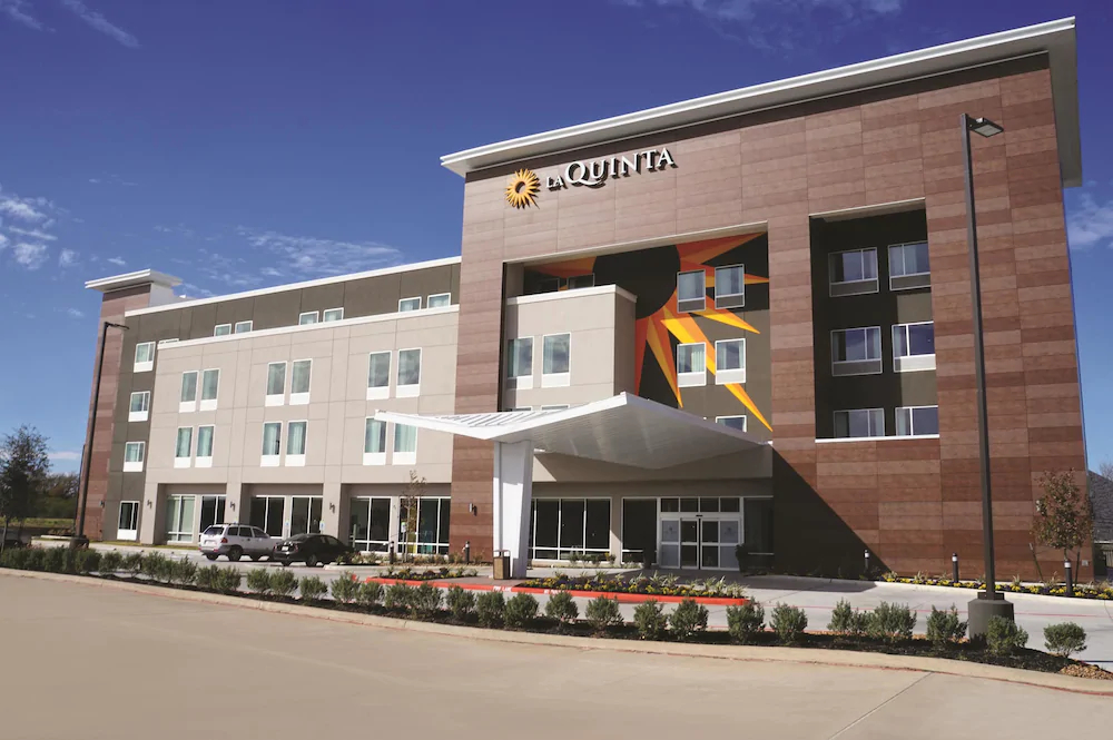 La Quinta Inn & Suites by Wyndham Richmond-Sugarland