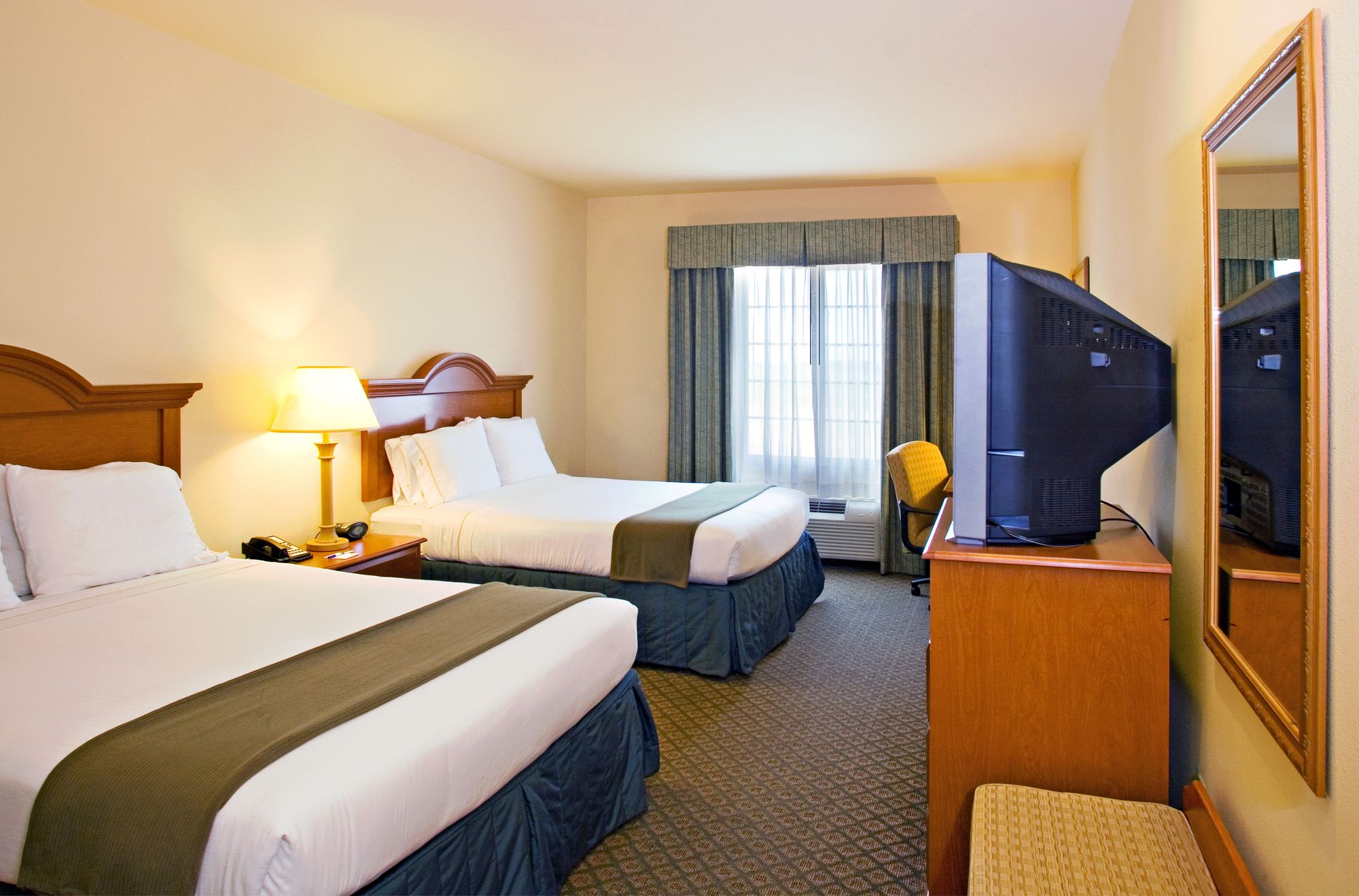 Holiday Inn Express Hotel & Suites Rio Grande City