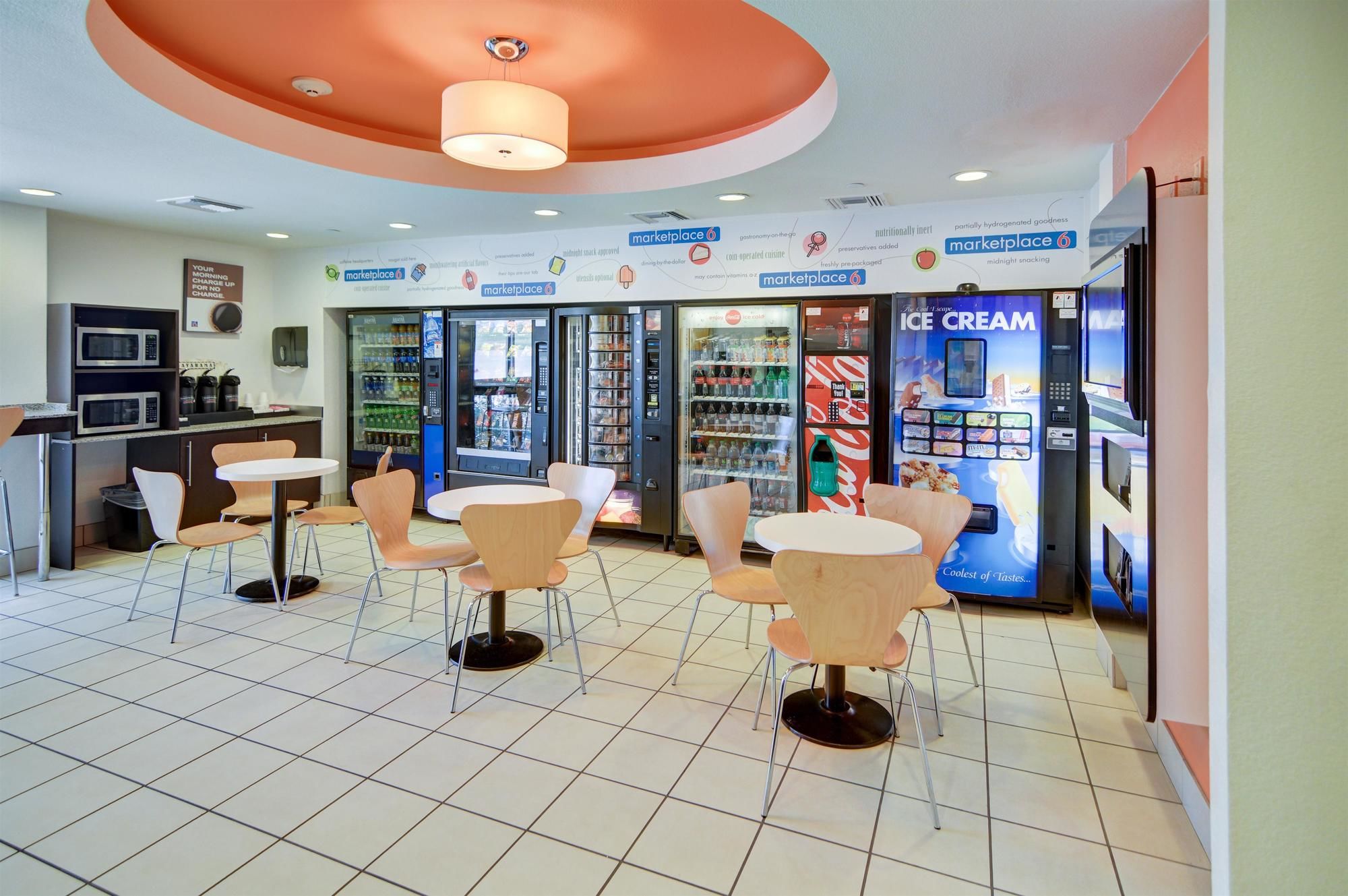 Motel 6 Ft Worth Northlake - Speedway