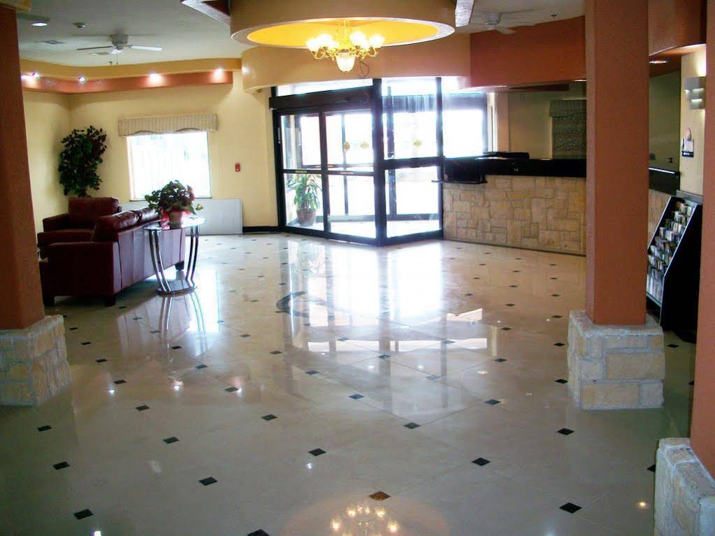 Robinson Inn & Suites