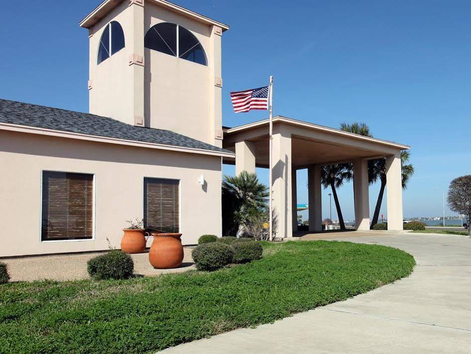 Days Inn by Wyndham Rockport Texas