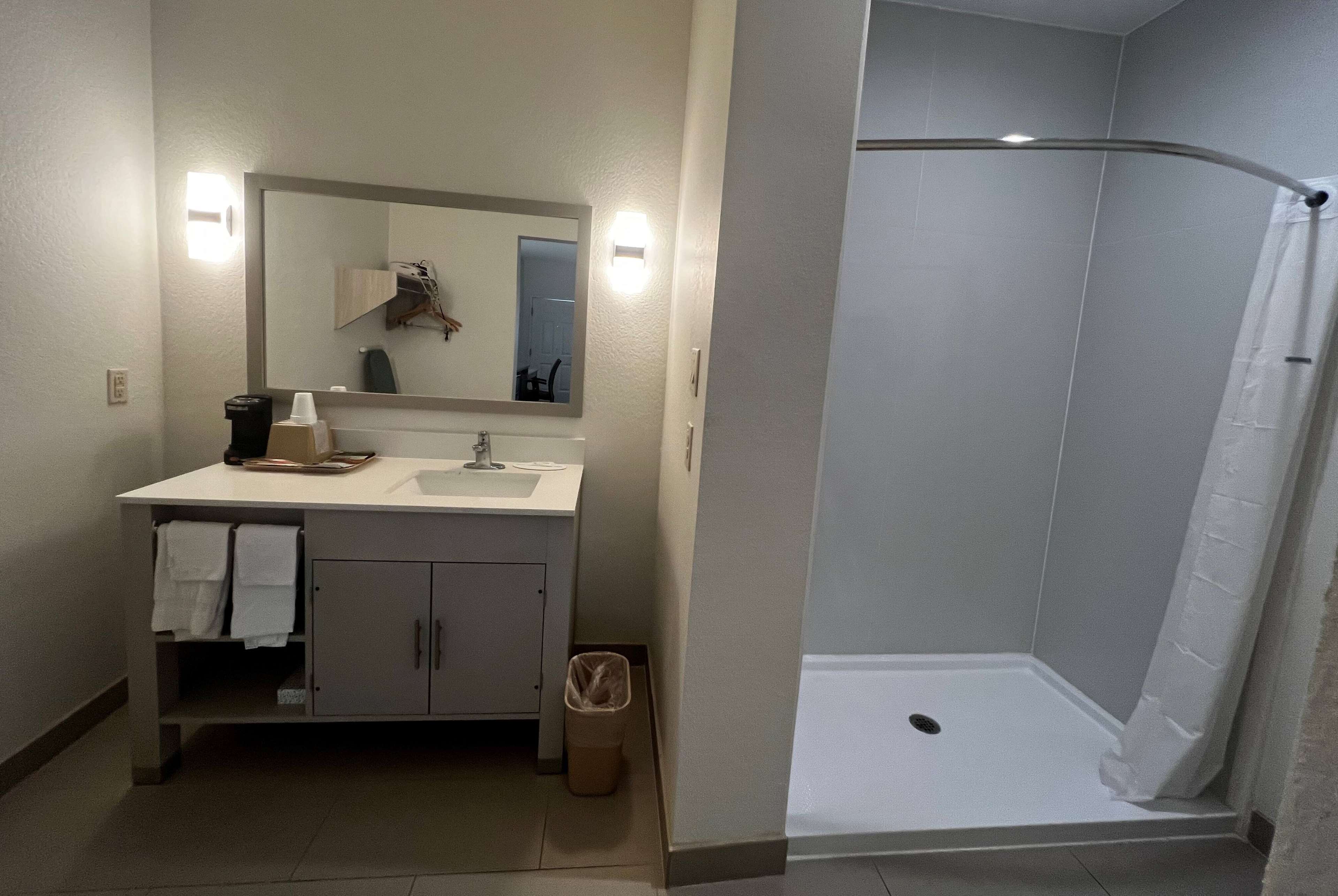 Super 8 by Wyndham Rosenberg TX