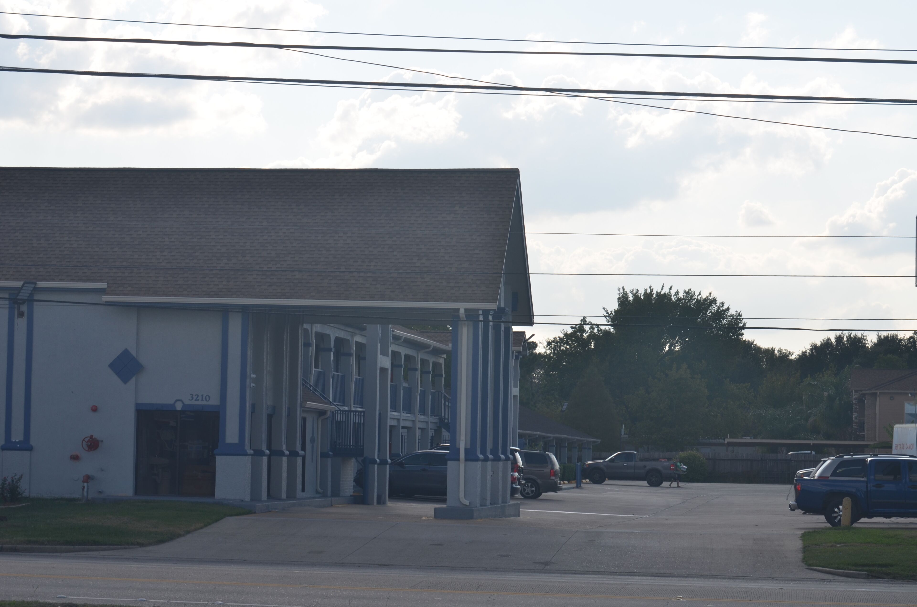Travelers Inn & Suites