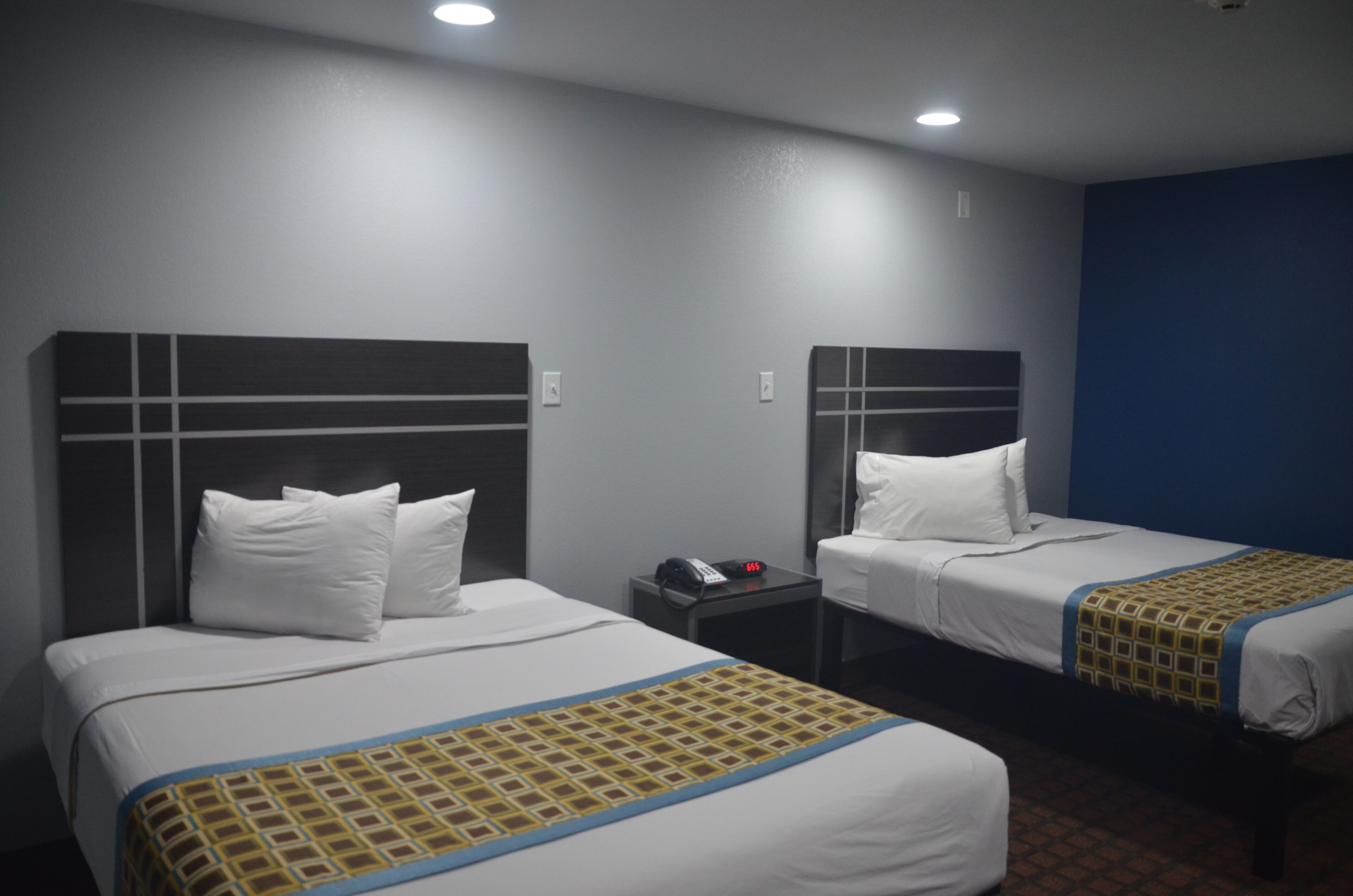 Travelers Inn & Suites