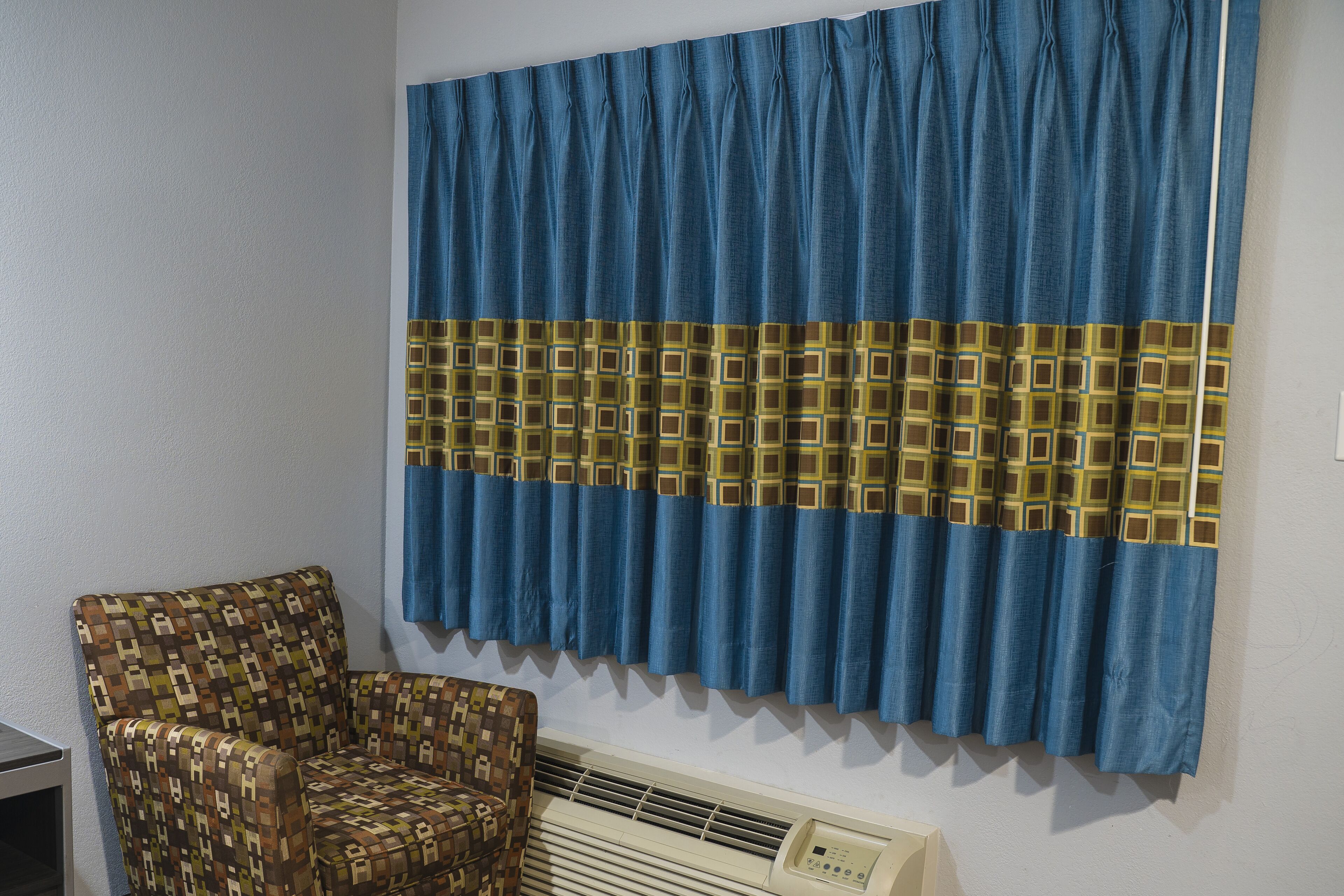 Travelers Inn & Suites
