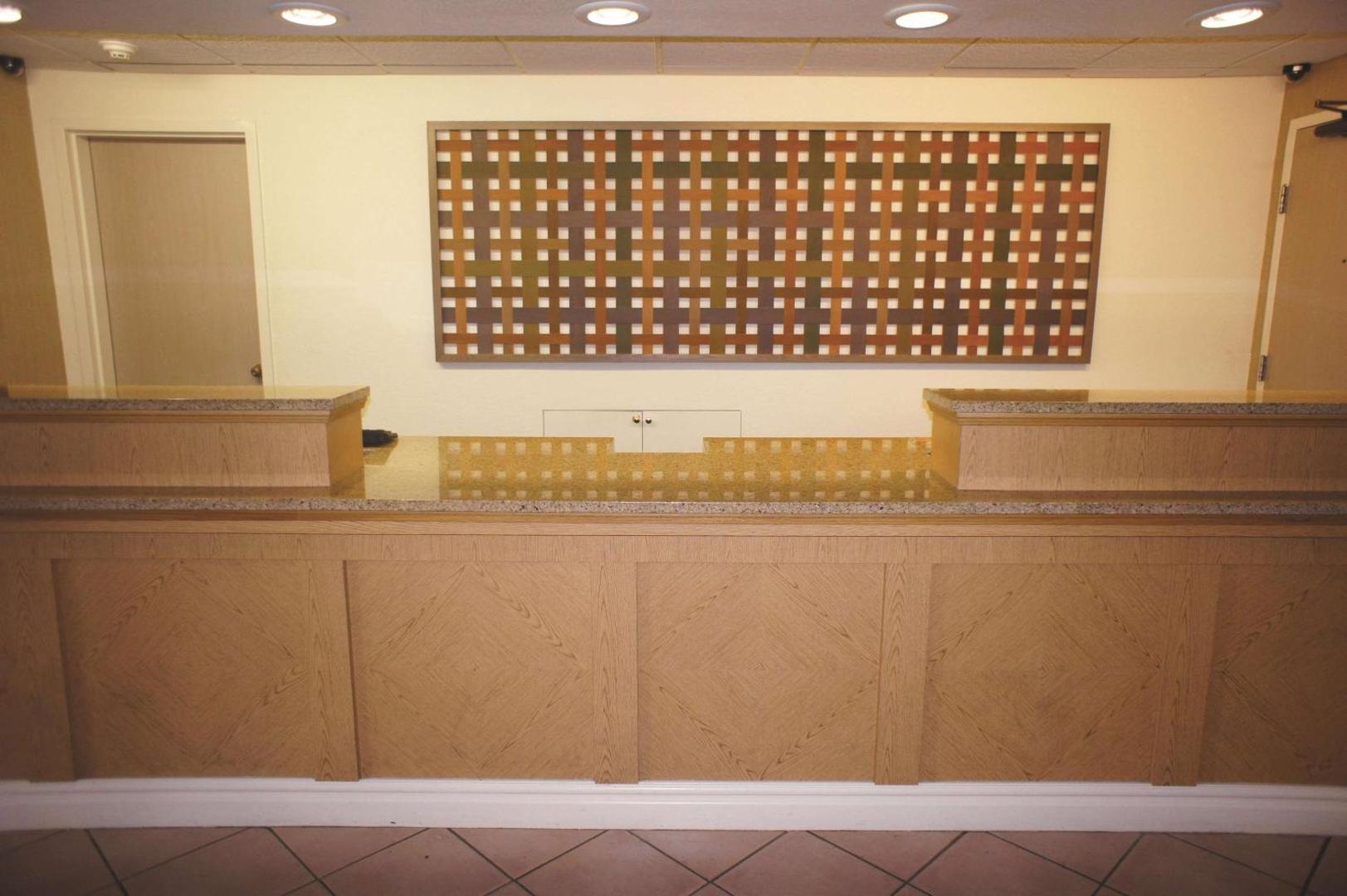 La Quinta Inn & Suites by Wyndham Round Rock North